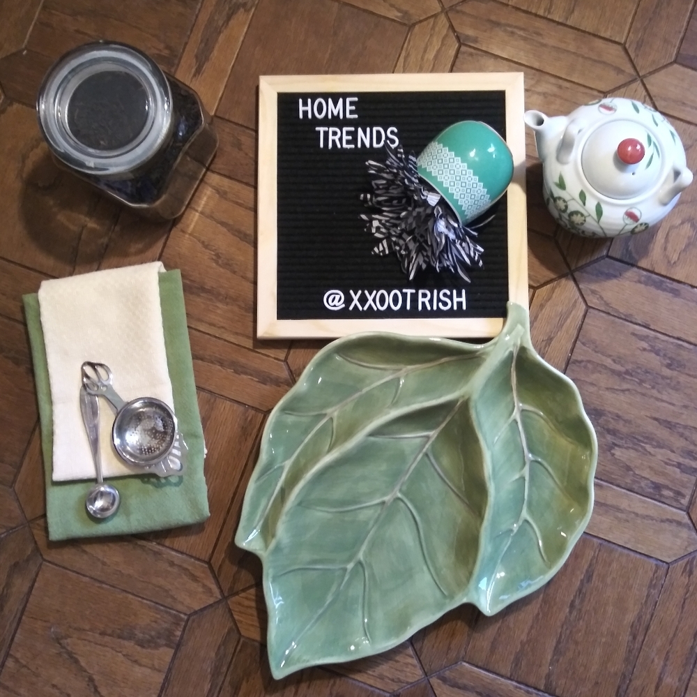 ❌❌SOLD❌❌ {Home Trends} Ceramic Leaf Platter - Picture 1 of 7